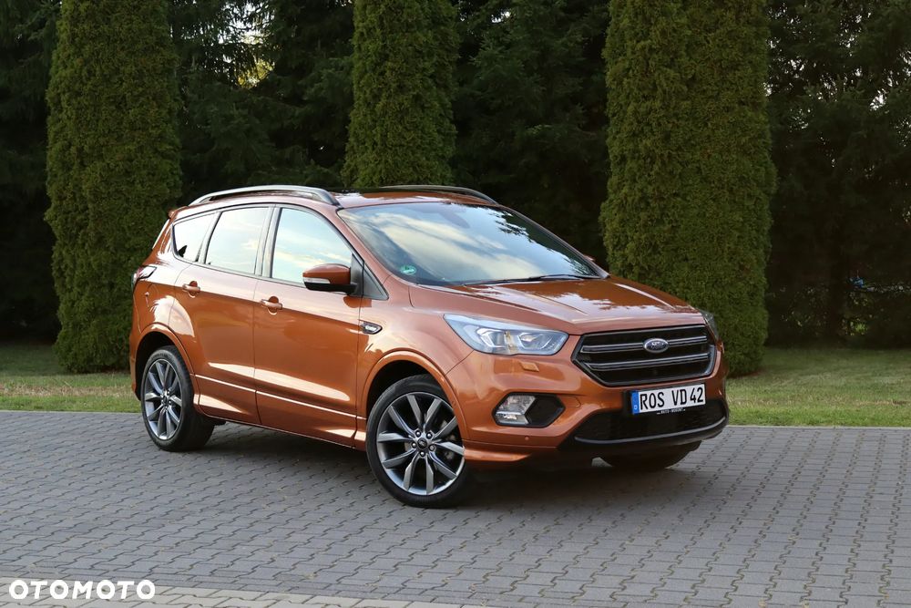Ford Kuga 1.5 EcoBoost 2x4 ST-Line - 19