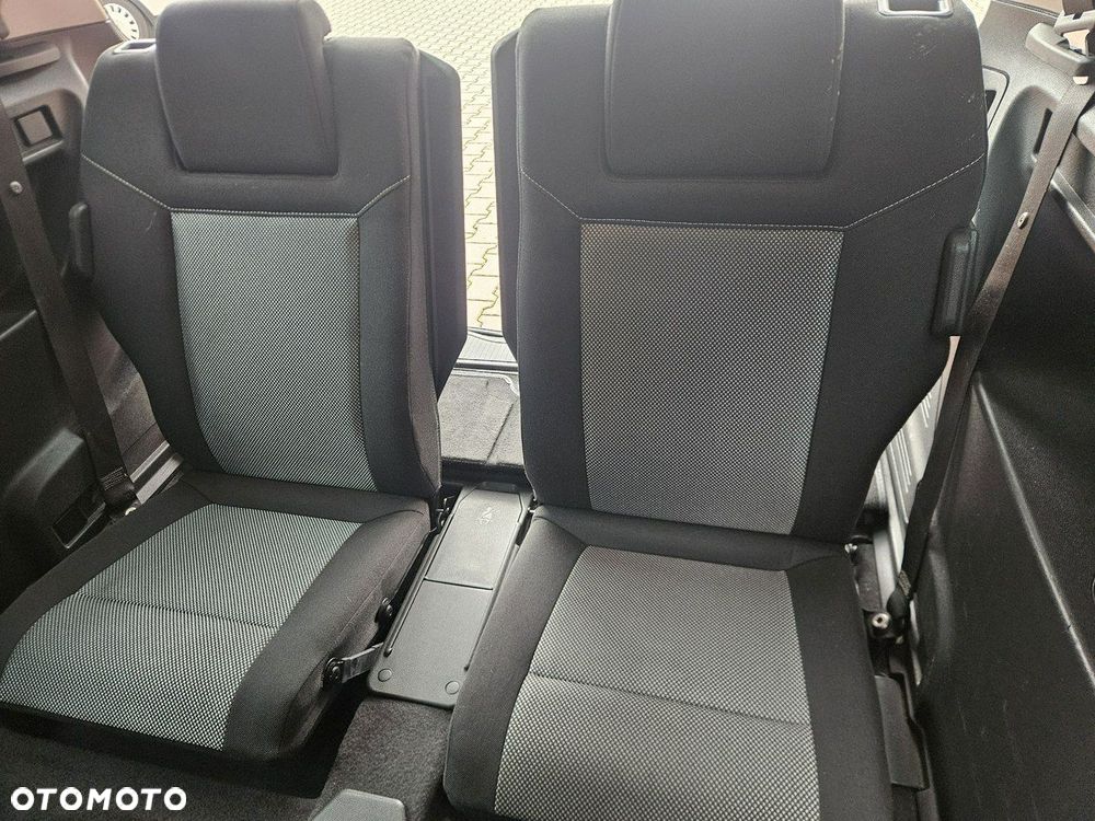 Opel Zafira - 32