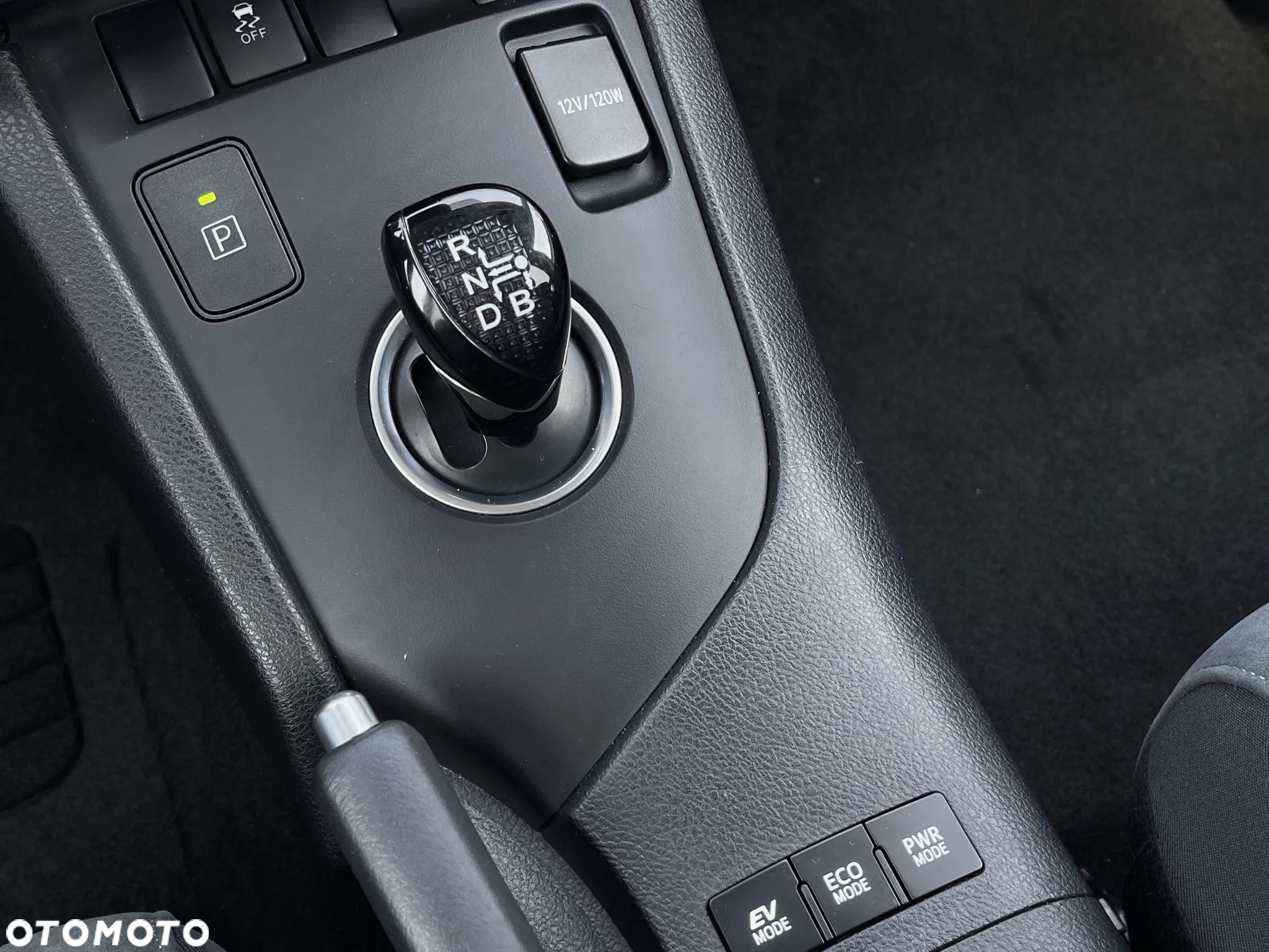 Toyota Auris 1.8 VVT-i Hybrid Automatik Style Selection - 25