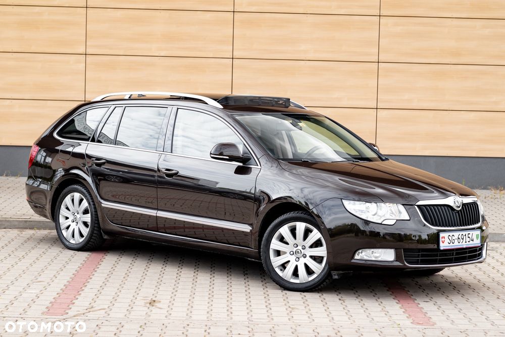 Skoda Superb Combi 3.6 V6 4x4 DSG Elegance - 10