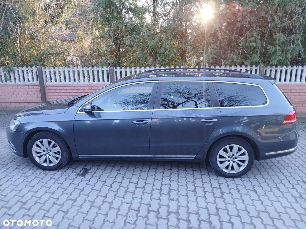 Volkswagen Passat 1.6 TDI Comfortline - 1