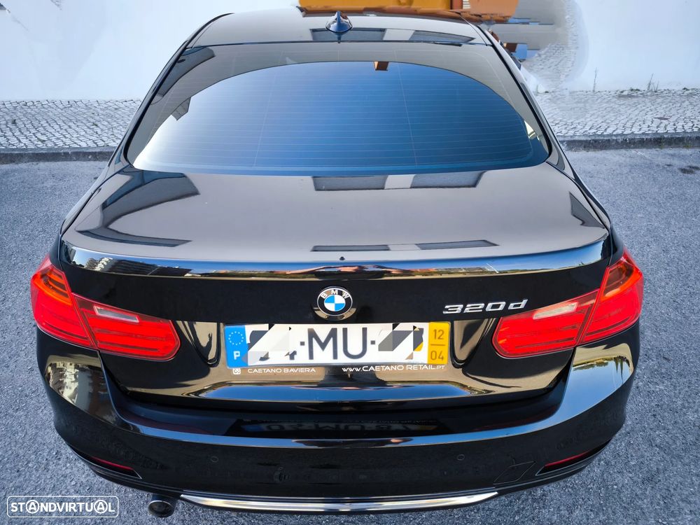 BMW 320 d Auto Line Luxury - 25