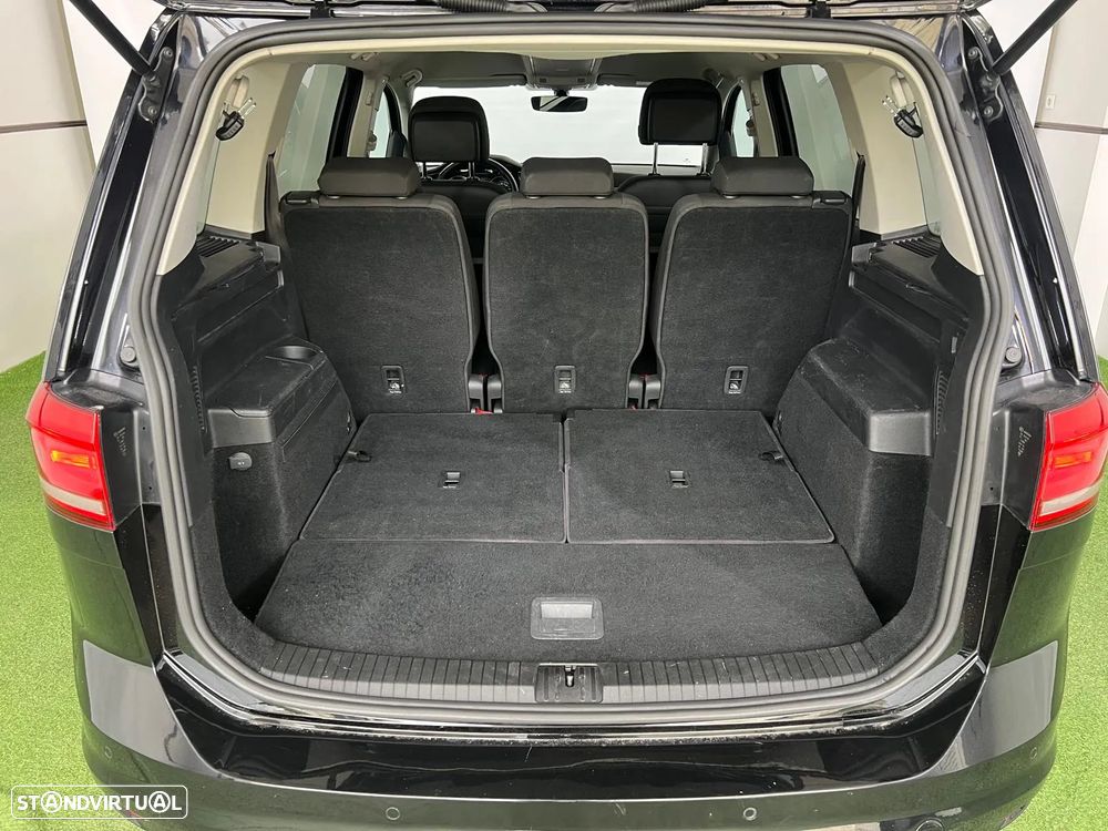 VW Touran 1.6 TDI Highline DSG - 35