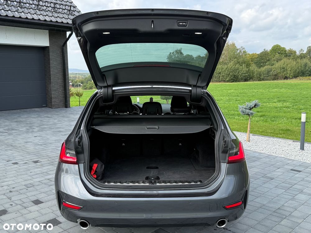 BMW Seria 3 320d MHEV Luxury Line sport - 13