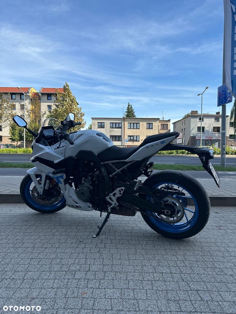 Suzuki GSX - 4