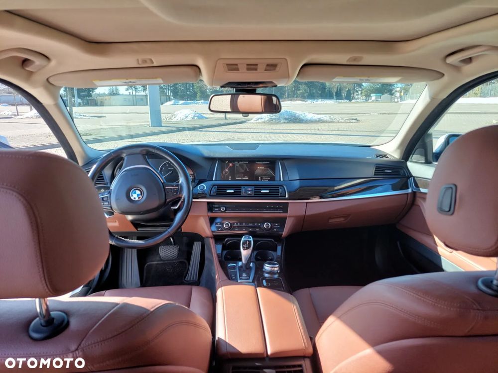 BMW Seria 5 528i xDrive Sport-Aut Modern Line - 8