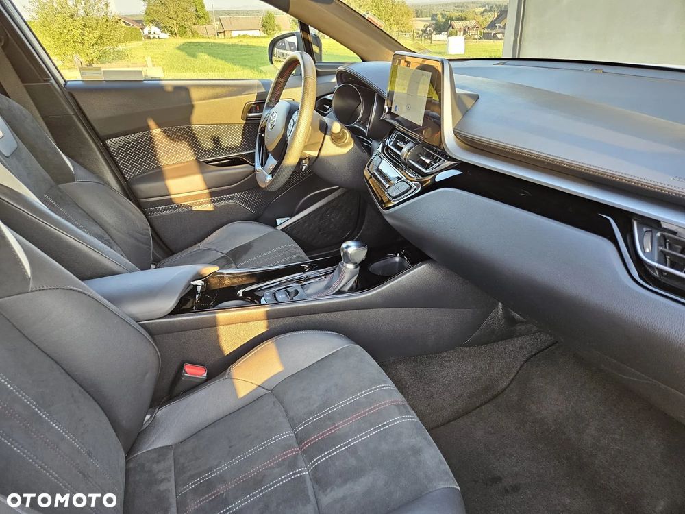 Toyota C-HR 2.0 Hybrid GR Sport - 11