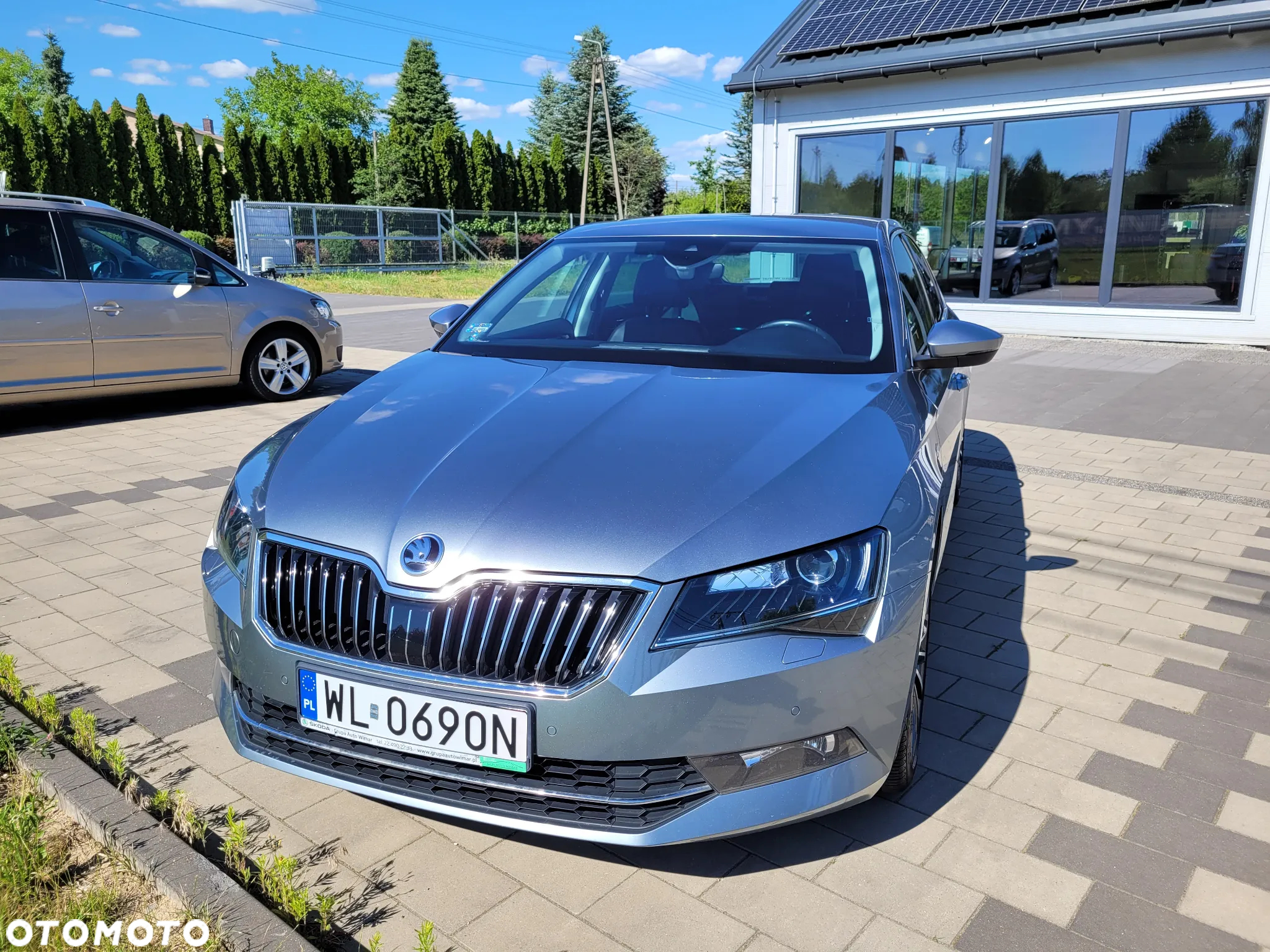 Skoda Superb 2.0 TDI 4x4 L&K DSG - 2