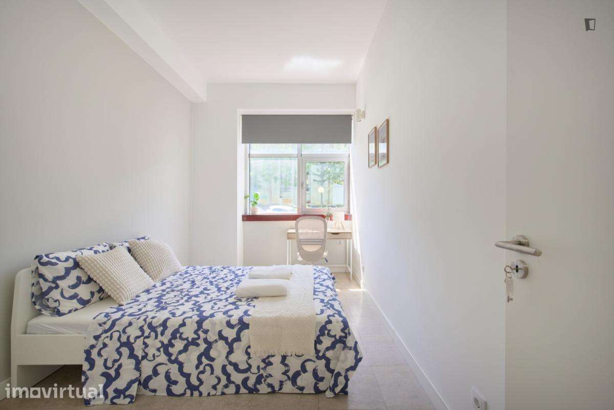 Quarto - localizado em Olaias Lisbon - Grande imagem: 2/44