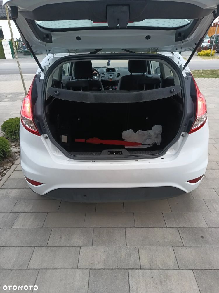 Ford Fiesta 1.25 Celebration - 13