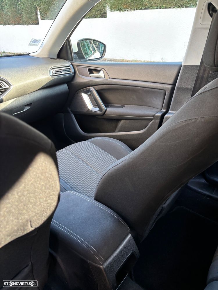 Peugeot 308 SW - 15