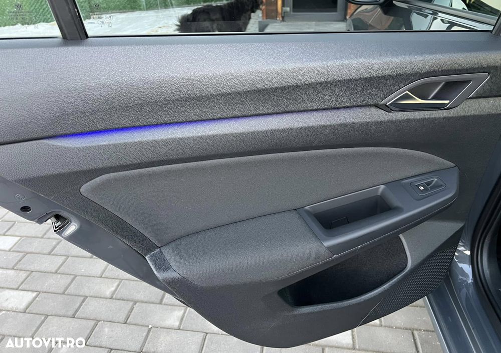 Volkswagen Golf 2.0 TDI SCR DSG Life - 23