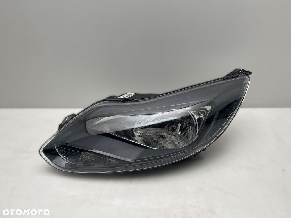 LAMPA LEWA FORD FOCUS MK3 CIEMNA BM51-13W030-CK ORYGINAŁ EUROPA