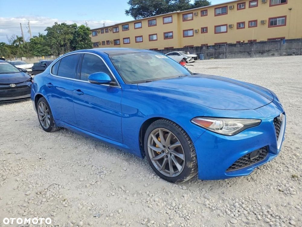 Alfa Romeo Giulia - 3