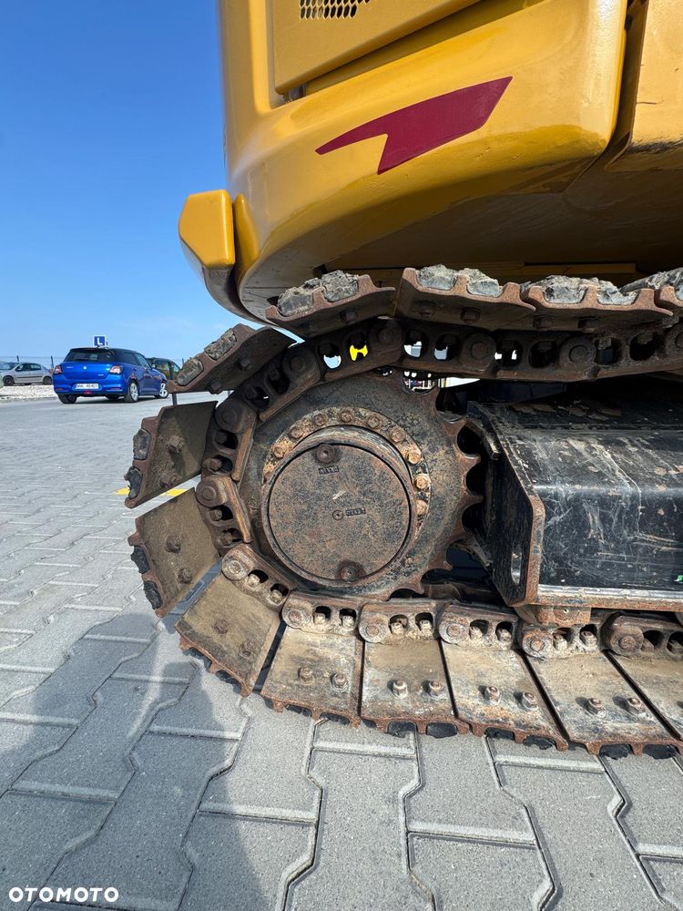 Caterpillar 310 - 16