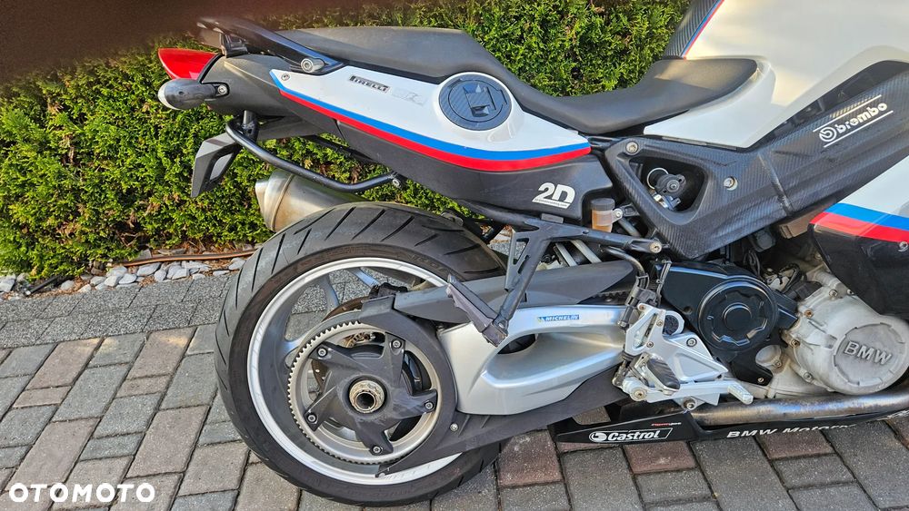 BMW F - 30