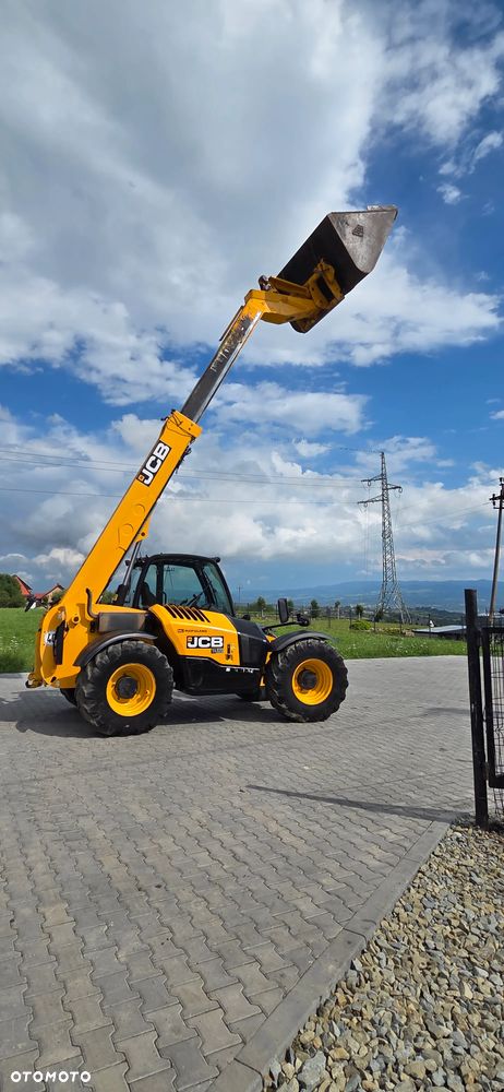 JCB 541-70 - 1
