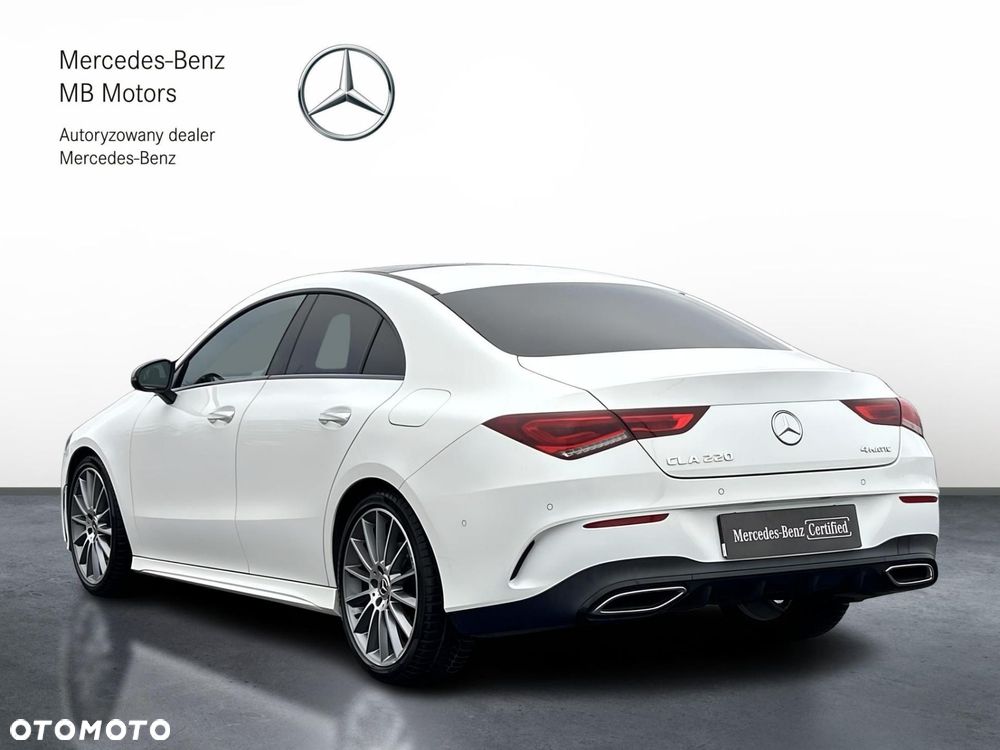 Mercedes-Benz CLA 220 4-Matic AMG Line 7G-DCT - 4