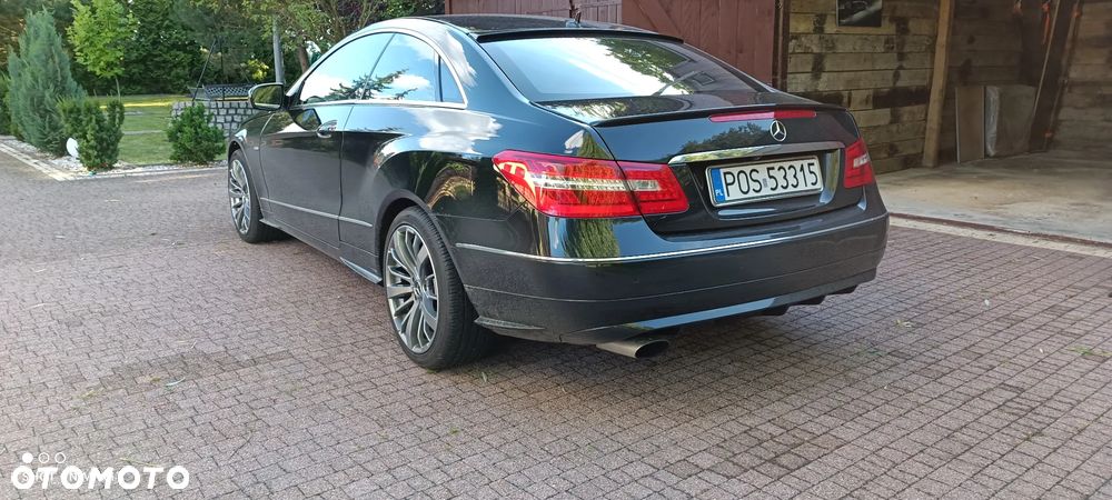 Mercedes-Benz Klasa E 250 CGI BlueEffICIENCY - 16