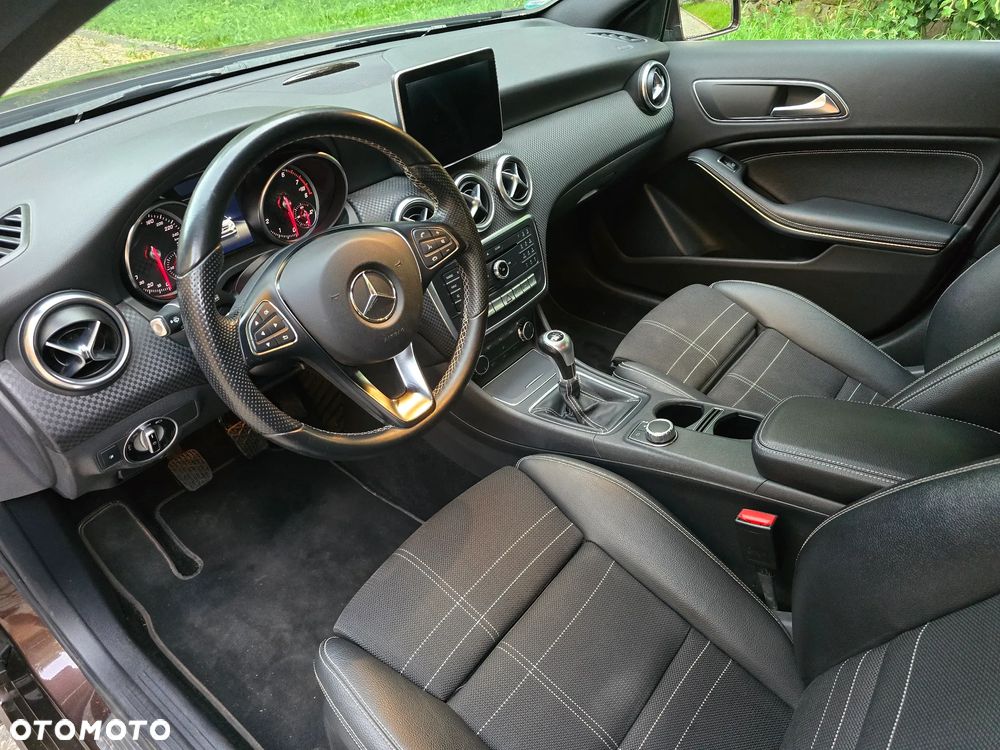 Mercedes-Benz Klasa A 180 BlueEfficiency Edition Style - 11