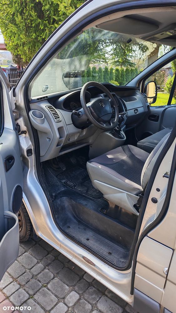 Opel Vivaro - 12