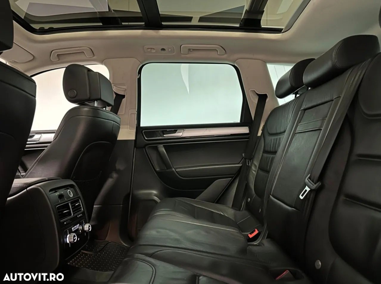 Volkswagen Touareg - 10