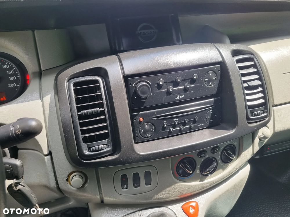Renault Trafic - 11