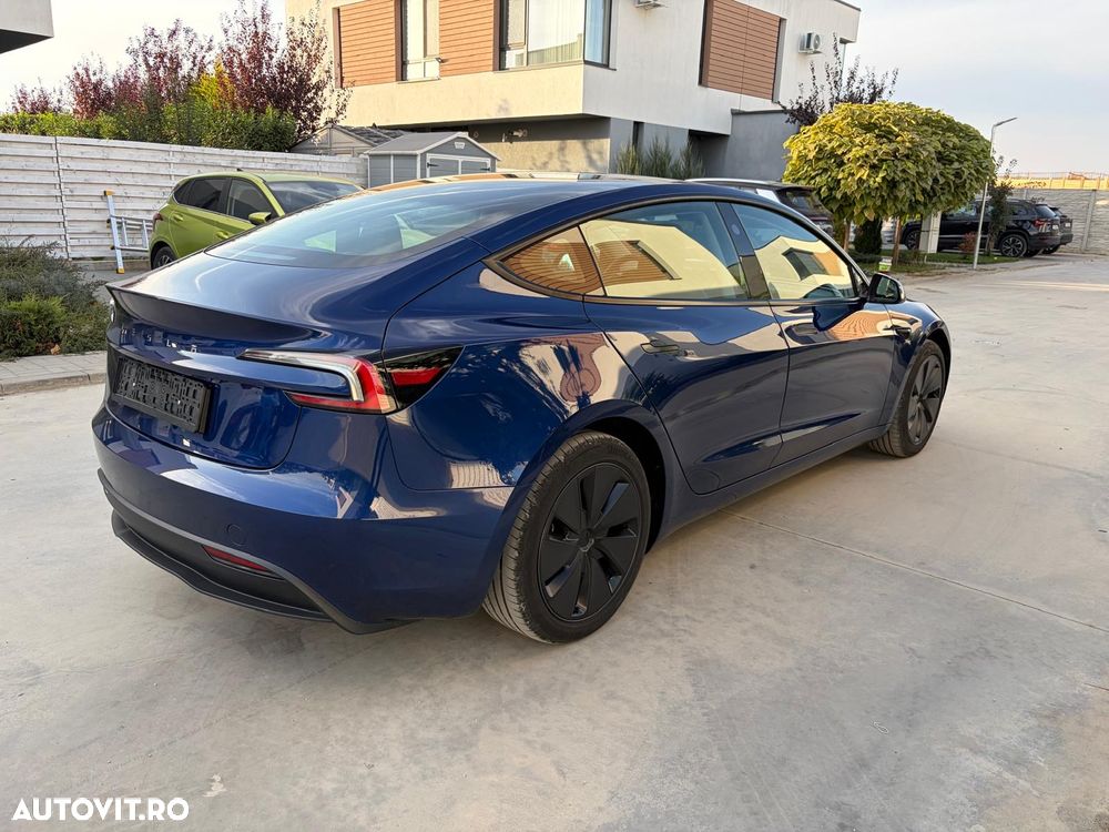 Tesla Model 3 - 19