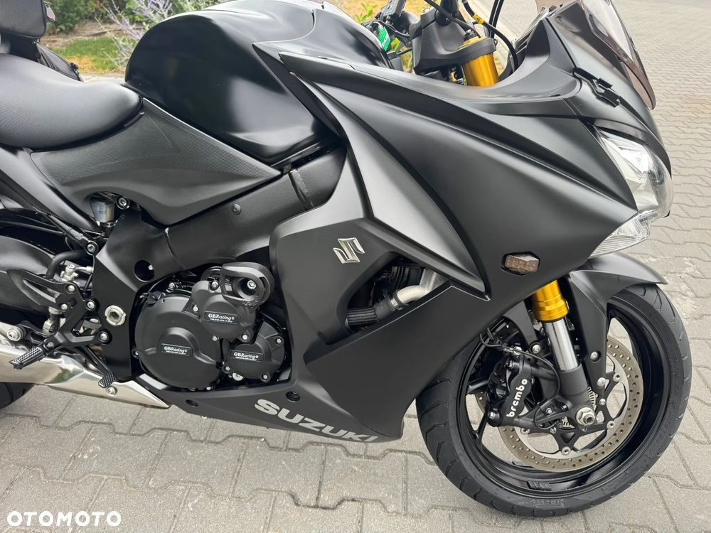 Suzuki GSX 1000 - 34