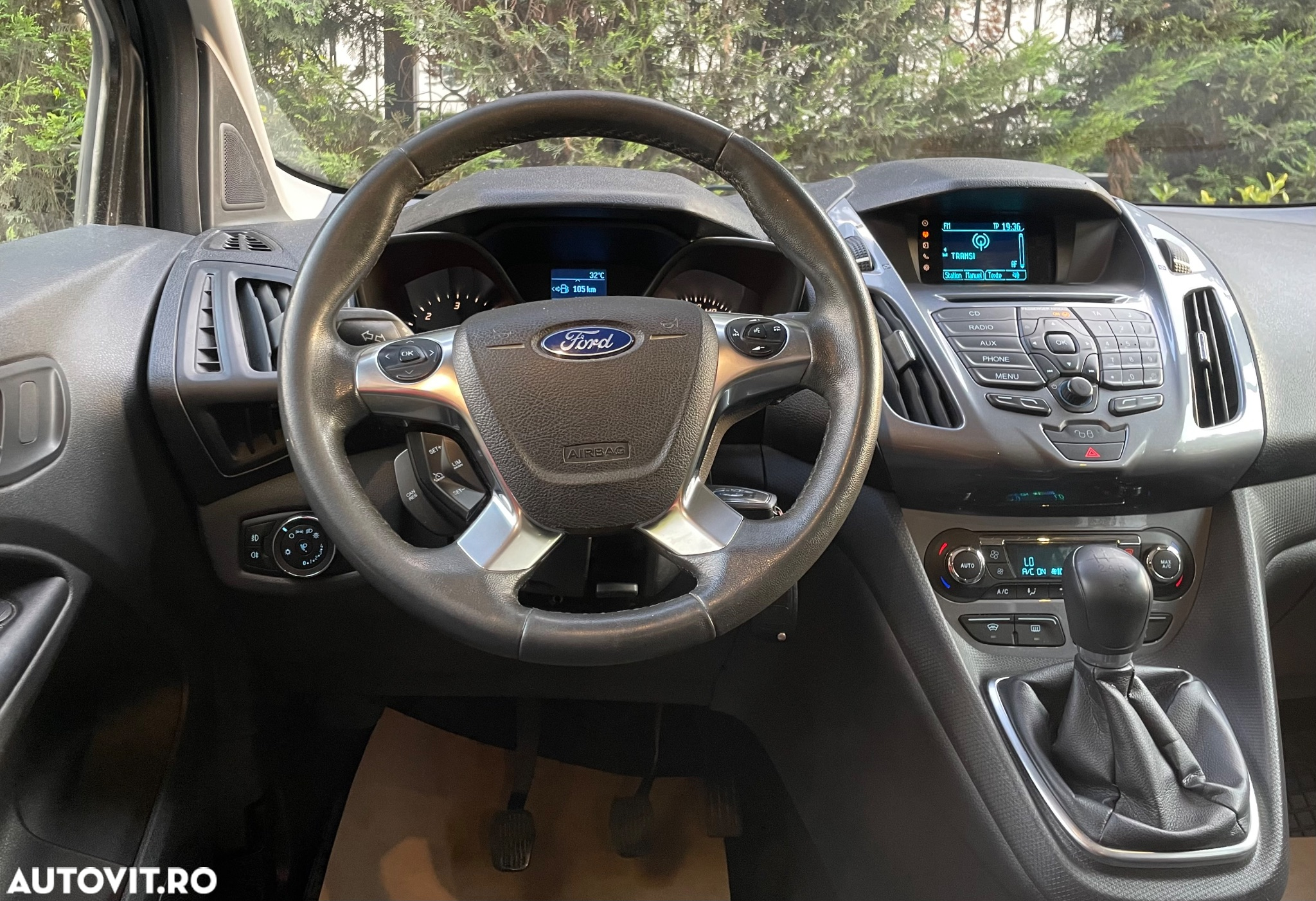 Ford Tourneo Connect 1.6 TDCi Start-Stop Titanium - 5