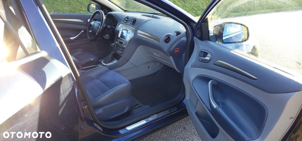 Ford Mondeo 2.0 TDCi Titanium - 12