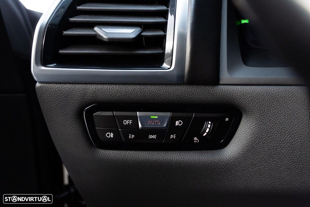 BMW 840 d xDrive Pack M - 38