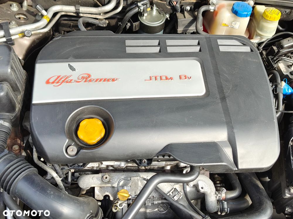 Alfa Romeo 159 1.9 JTDM 8V DPF Distinctive - 9