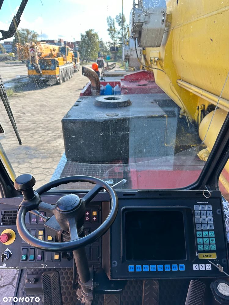 Liebherr LTM 1070 - 4