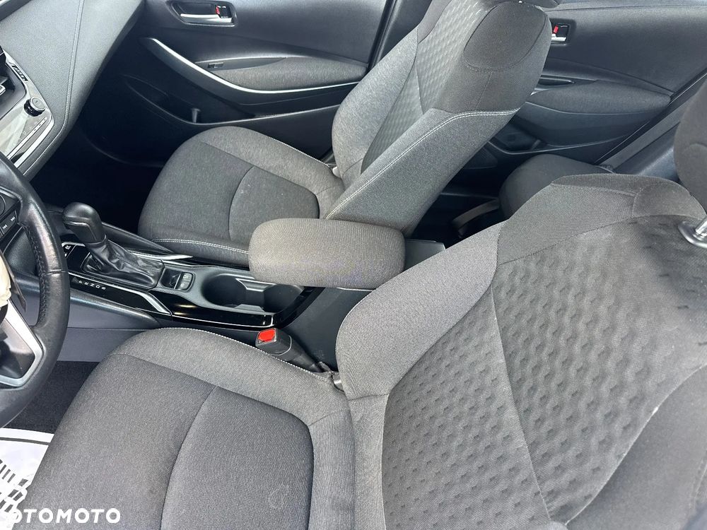 Toyota Corolla 1.8 Hybrid Comfort - 29