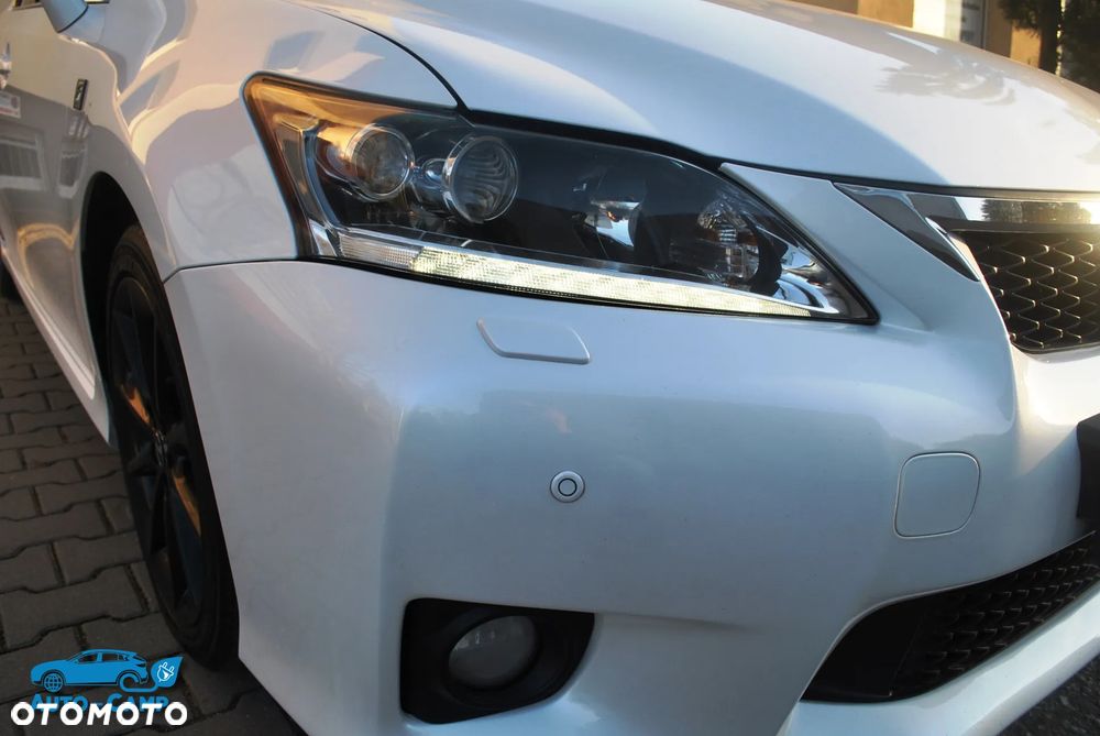Lexus CT 200h F Sport - 26