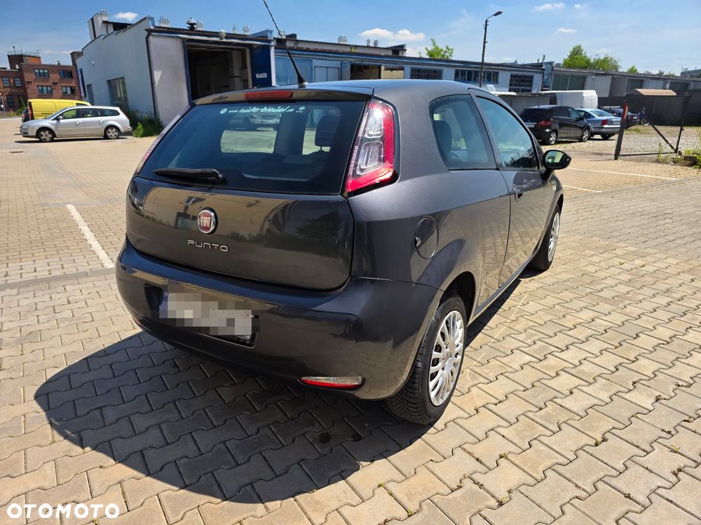 Fiat Punto 2012 - 12