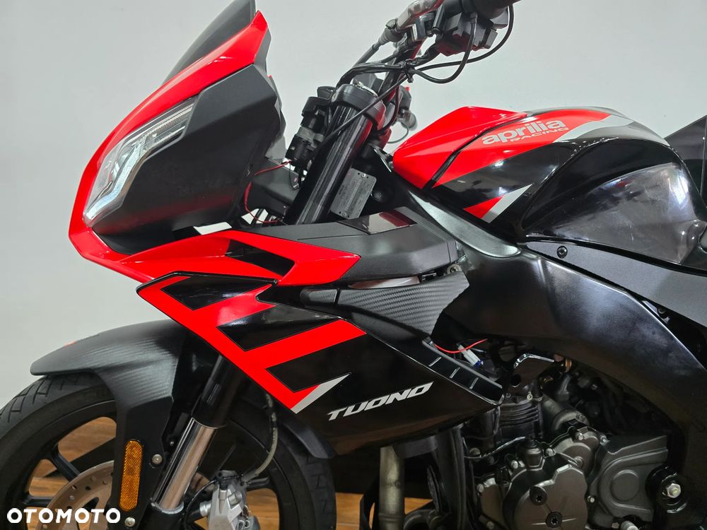 Aprilia Tuono - 16