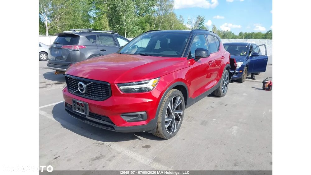 Volvo XC 40 T5 AWD R-Design - 1