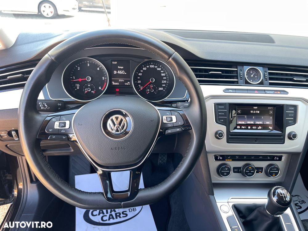 Volkswagen Passat 2.0 TDI SCR Comfortline - 36