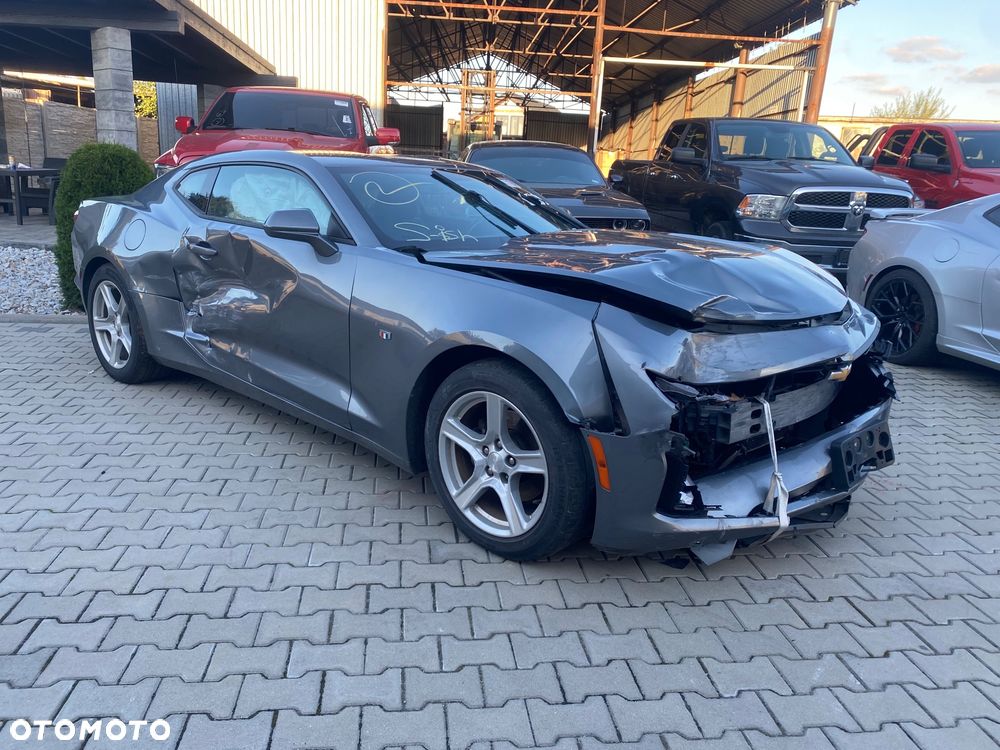 Chevrolet Camaro Coupe 2.0 - 5