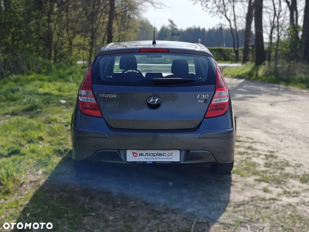 Hyundai i30 1.4 Classic + EU5 - 11