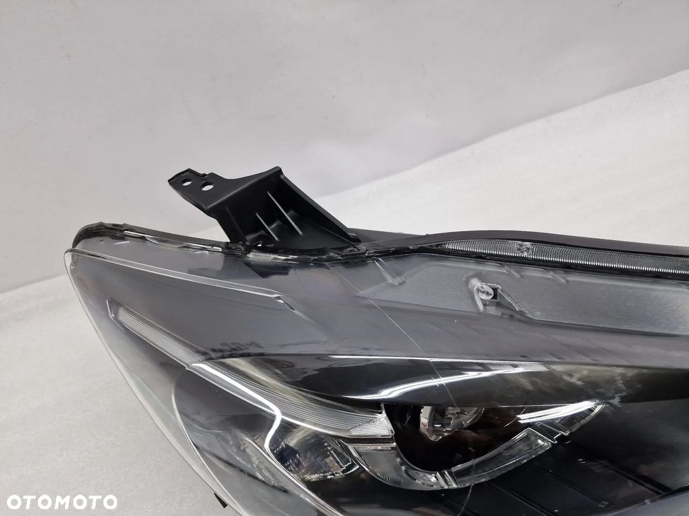 MAZDA CX5 CX-5 LIFT 14- LEWA / PRAWA LAMPA PRZEDNIA PRZÓD SOCZEWKA + LED , NR STANLEY W2416 , NR AUKCJI LA245 - 9