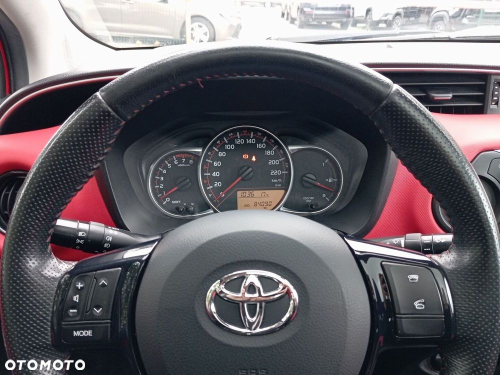 Toyota Yaris 1.33 Dynamic - 14