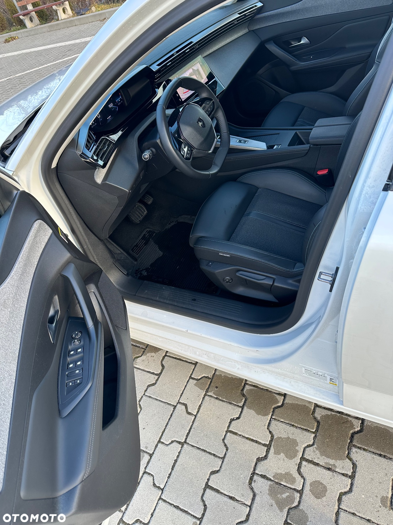 Peugeot 308 1.2 PureTech Allure Pack S&S EAT8 - 10