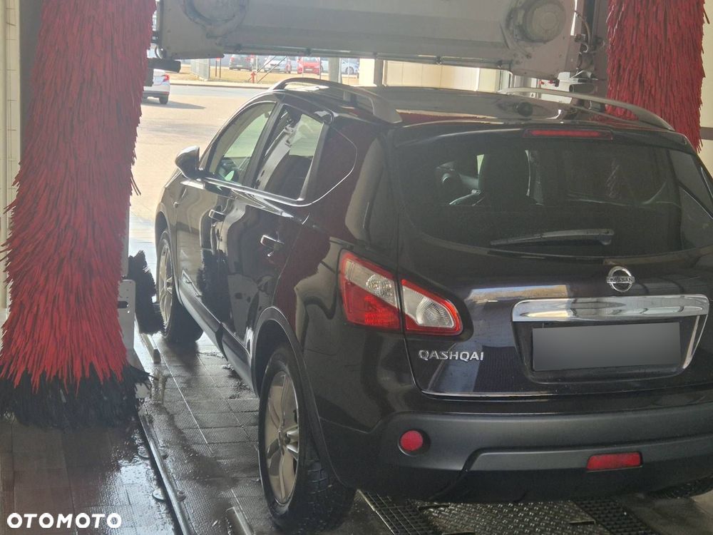 Nissan Qashqai 2.0 4x4 Tekna CVT - 10