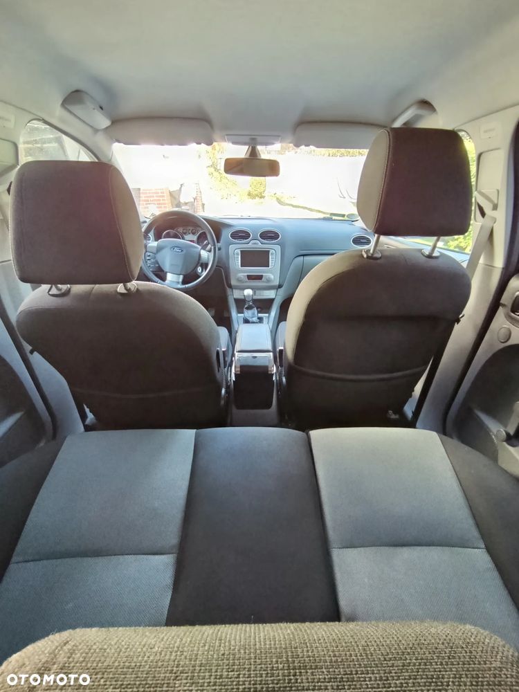 Ford Focus 1.6 TDCi Style - 14