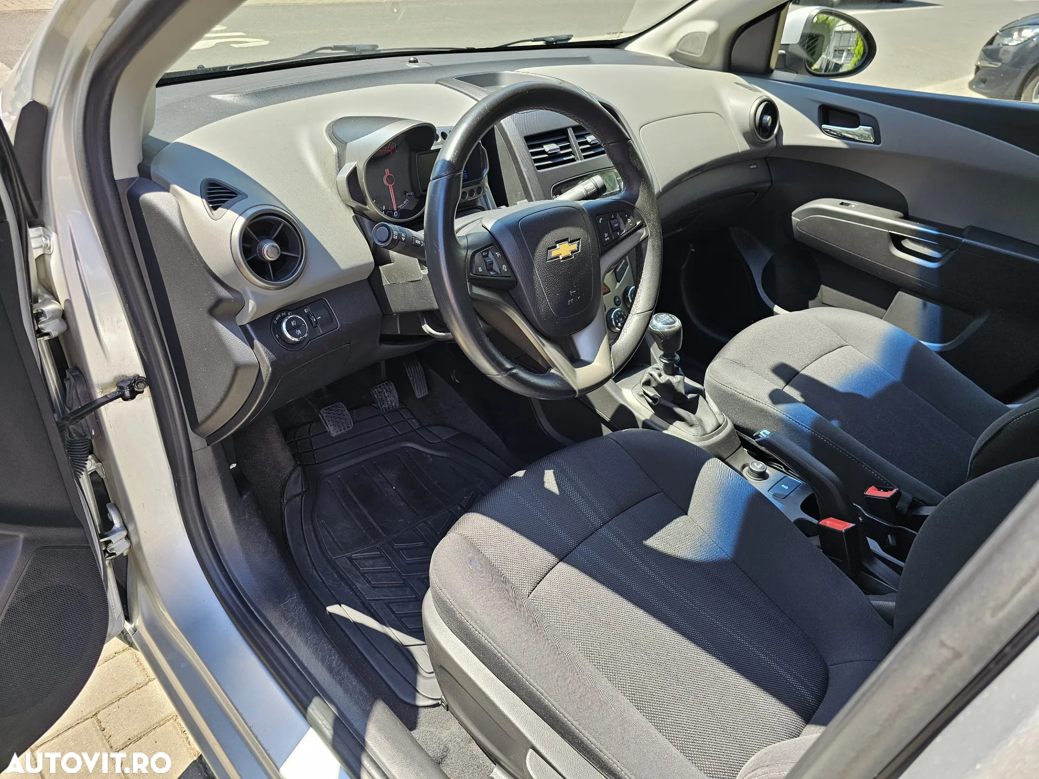 Chevrolet Aveo 1.4 LT 53 - 6