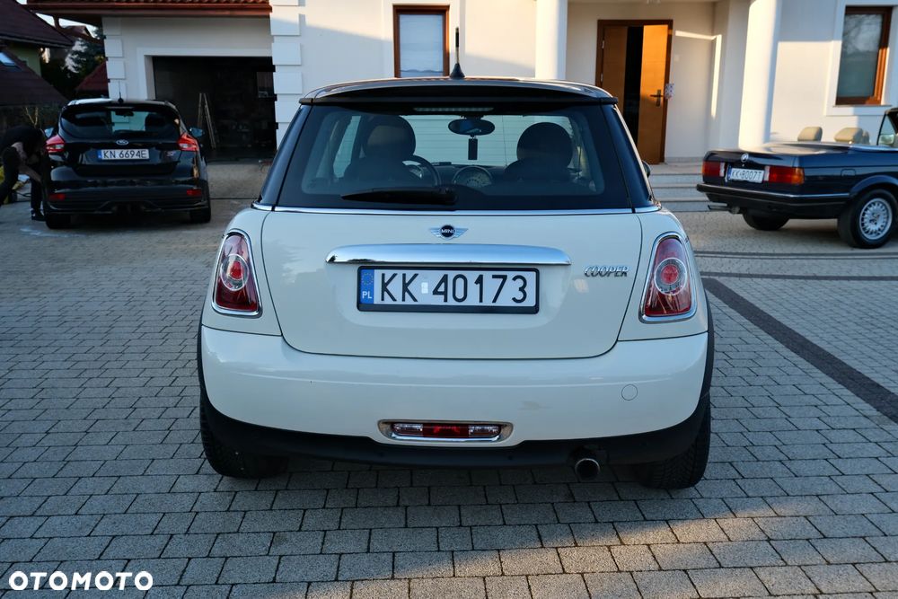 MINI Cooper Standard - 12