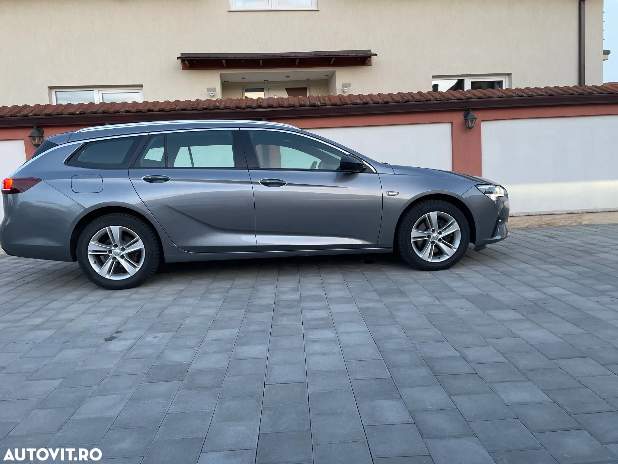 Opel Insignia - 13